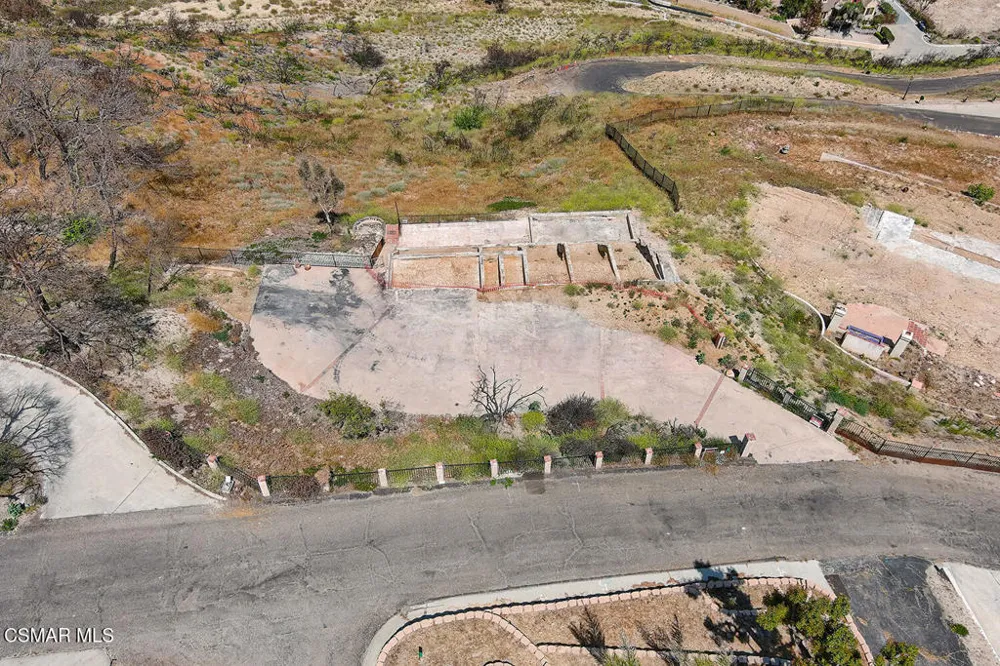 22 Santa Cruz Way Camarillo, CA 93010