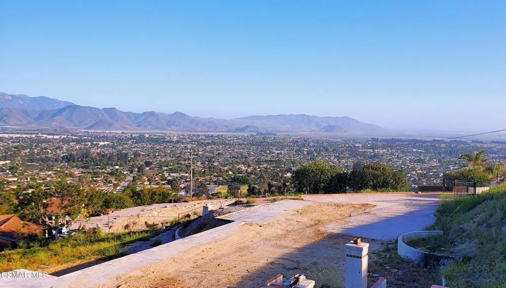 22 Santa Cruz Way Camarillo, CA 93010