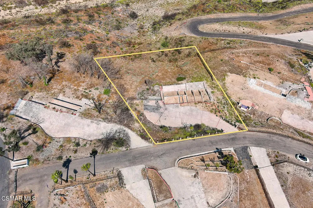 22 Santa Cruz Way Camarillo, CA 93010