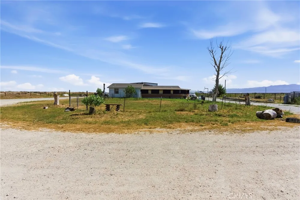 25624 Cadet Maricopa, CA 93252