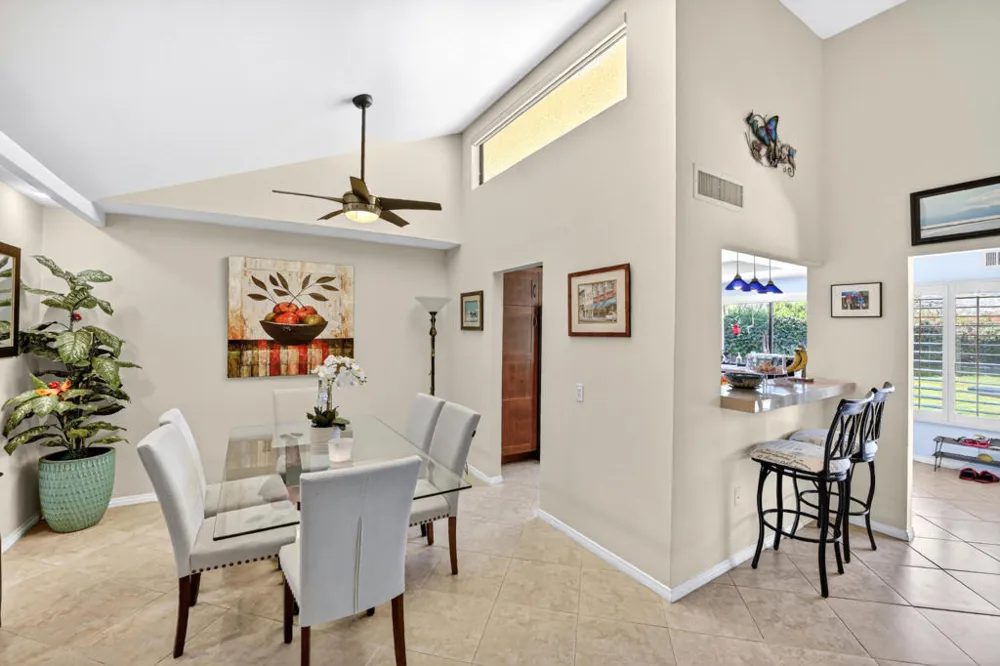 68633 Calle Mancha Cathedral City, CA 92234