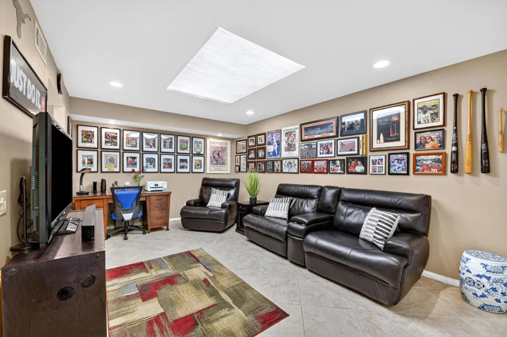 68633 Calle Mancha Cathedral City, CA 92234