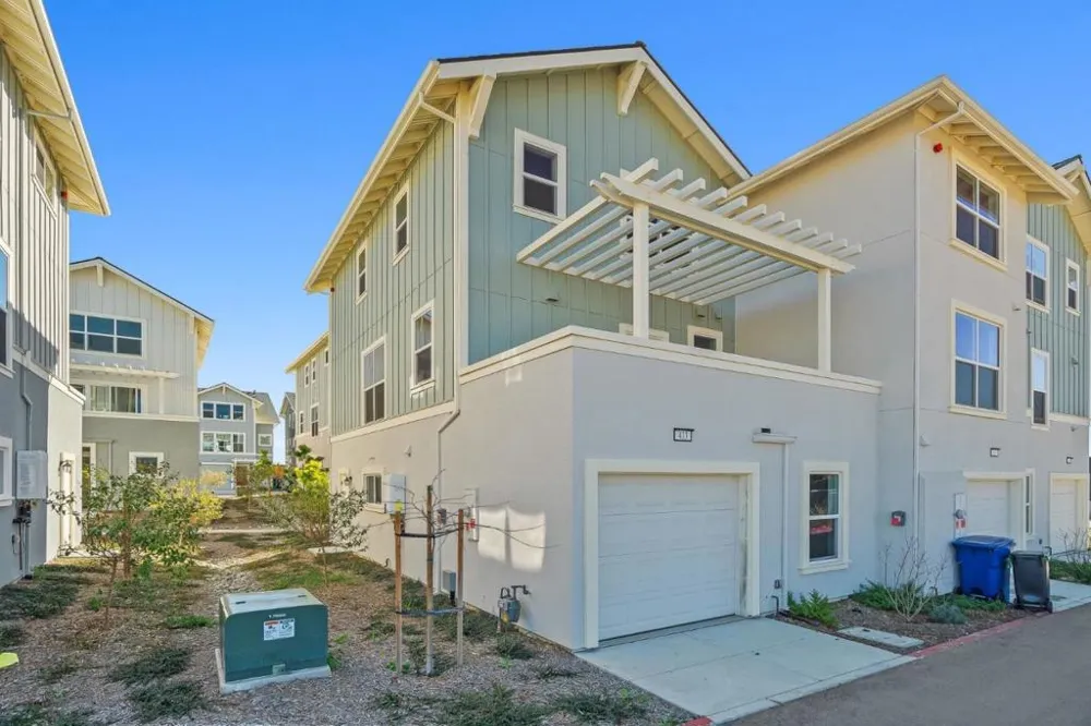 413 Annie Drive Watsonville, CA 95076