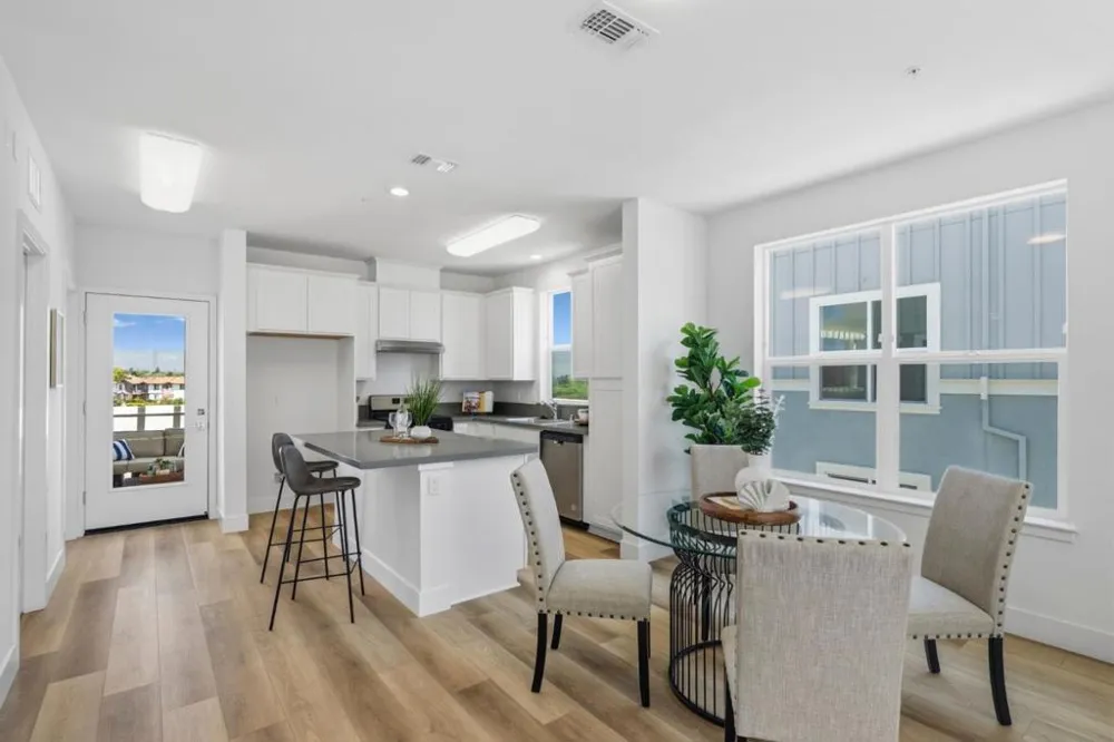 413 Annie Drive Watsonville, CA 95076