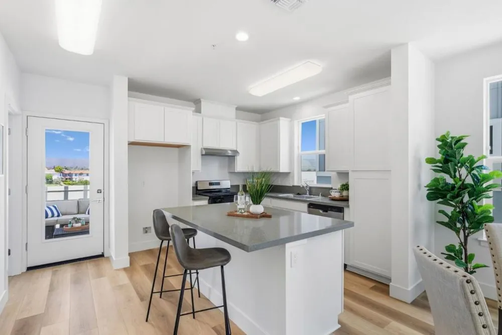 413 Annie Drive Watsonville, CA 95076