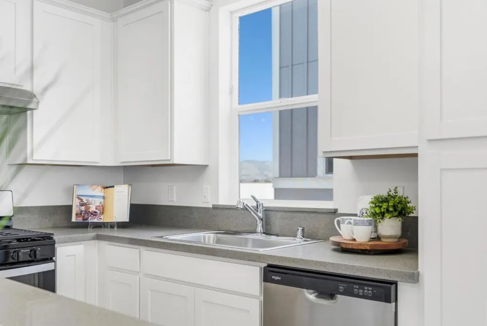 413 Annie Drive Watsonville, CA 95076