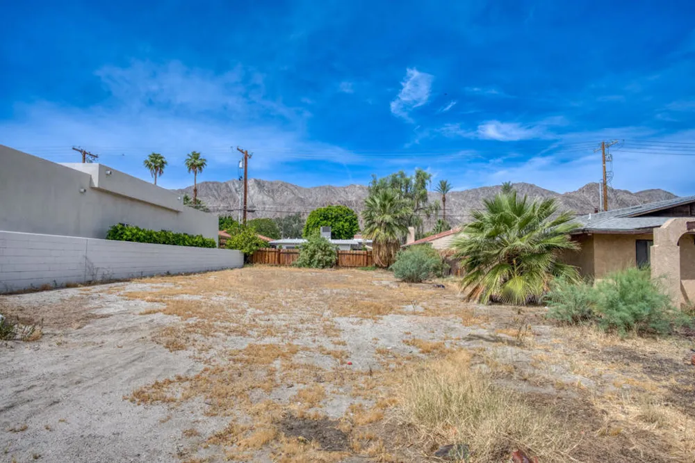 52065 Avenida Navarro La Quinta, CA 92253