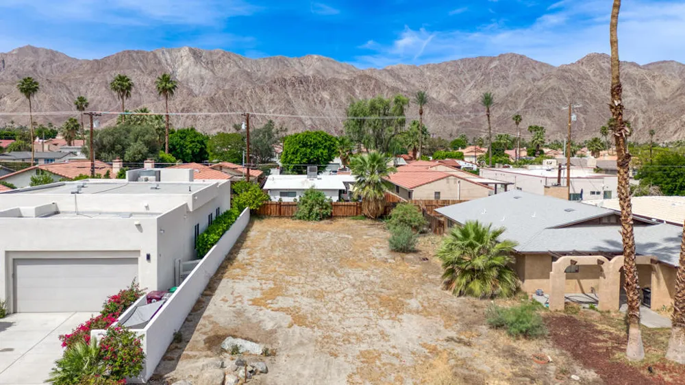 52065 Avenida Navarro La Quinta, CA 92253