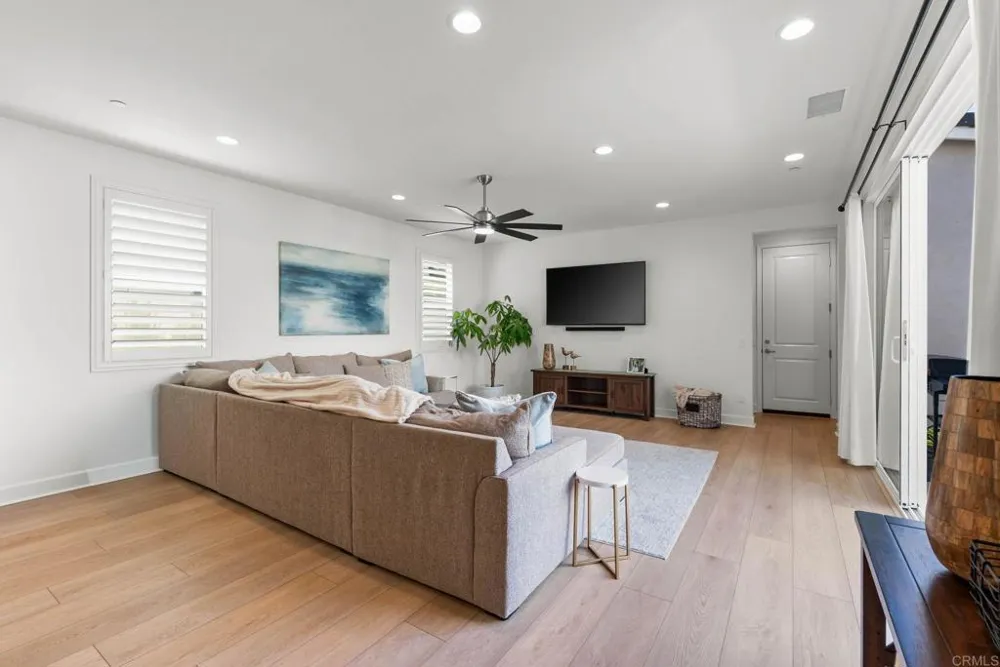 105 S Nevada Ave. Ventura, CA 93004