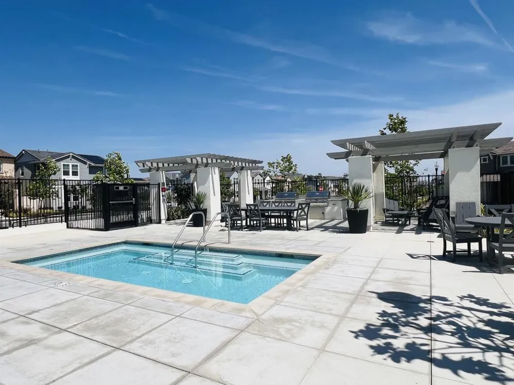 105 S Nevada Ave. Ventura, CA 93004