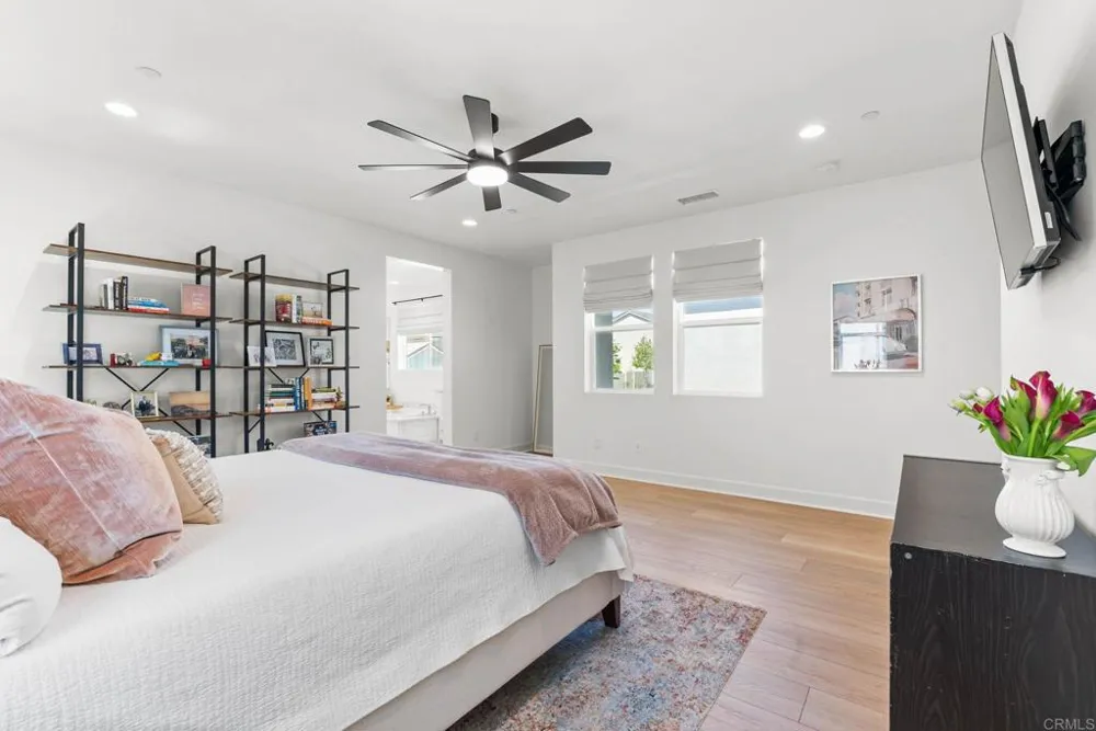 105 S Nevada Ave. Ventura, CA 93004