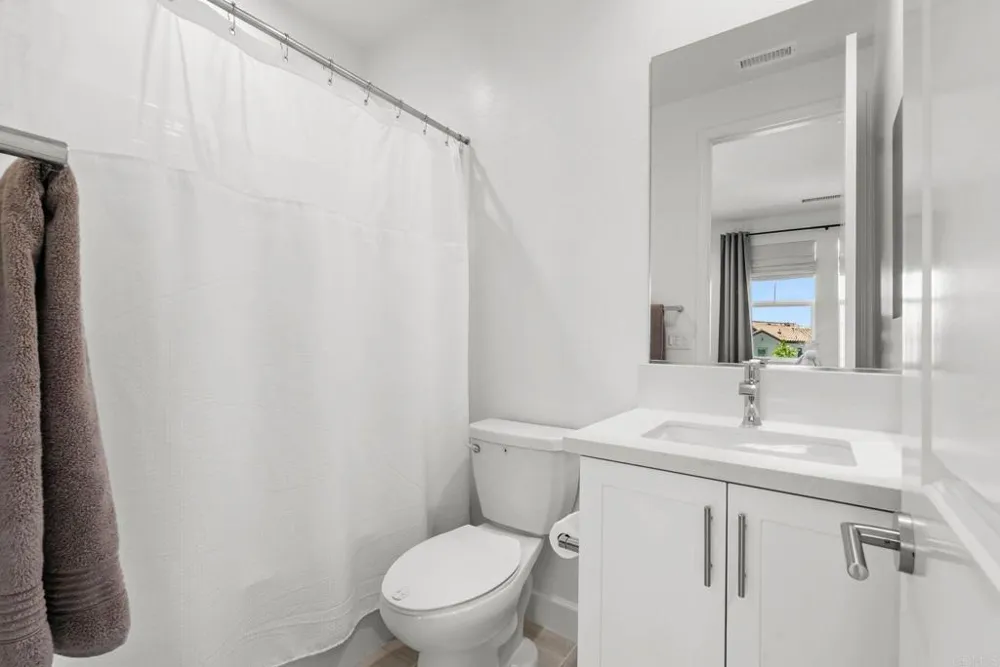 105 S Nevada Ave. Ventura, CA 93004