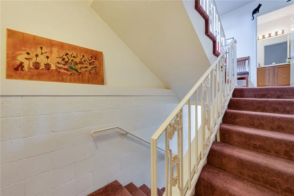42 Esperanza Avenue Sierra Madre, CA 91024