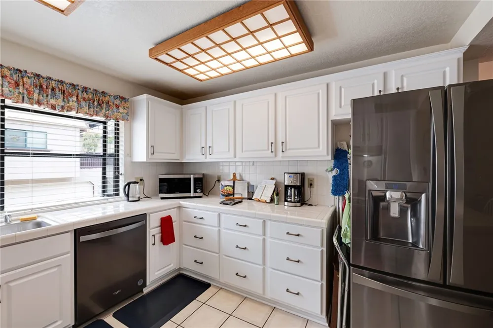 42 Esperanza Avenue Sierra Madre, CA 91024