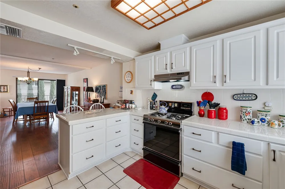 42 Esperanza Avenue Sierra Madre, CA 91024