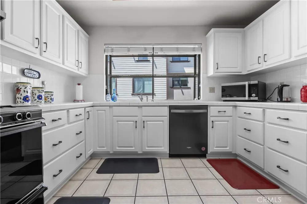 42 Esperanza Avenue Sierra Madre, CA 91024