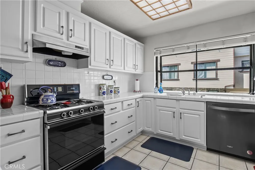 42 Esperanza Avenue Sierra Madre, CA 91024