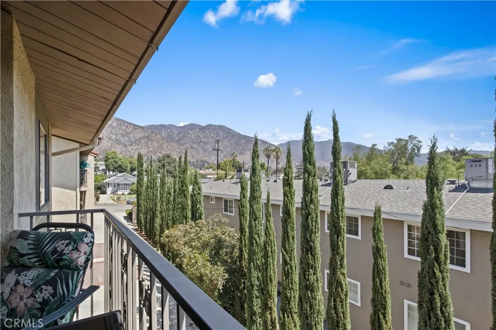 42 Esperanza Avenue Sierra Madre, CA 91024