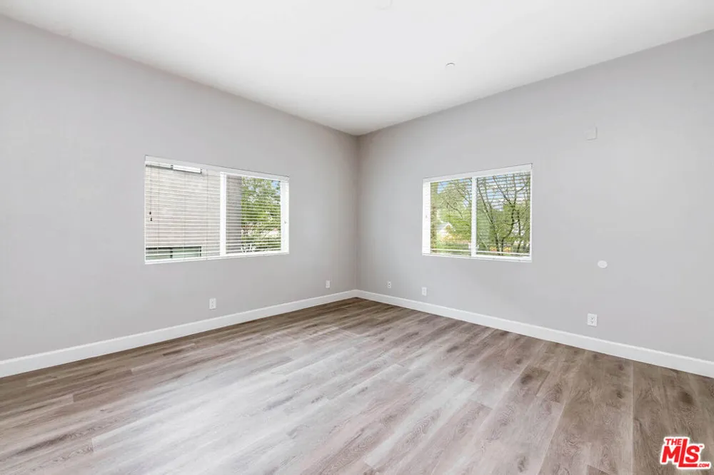 14735 Friar Street #107 Van Nuys, CA 91411