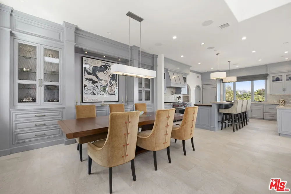 1380 Summitridge Place Beverly Hills, CA 90210