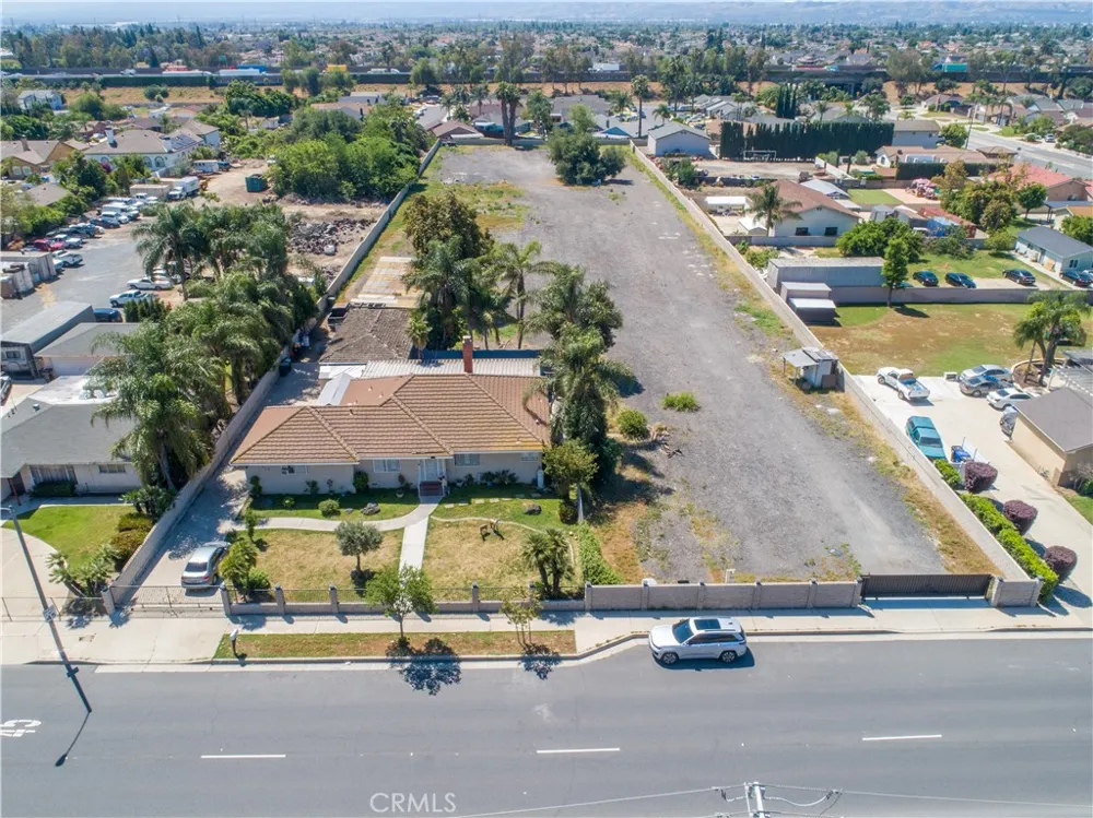 527 W Philadelphia Ontario, CA 91762