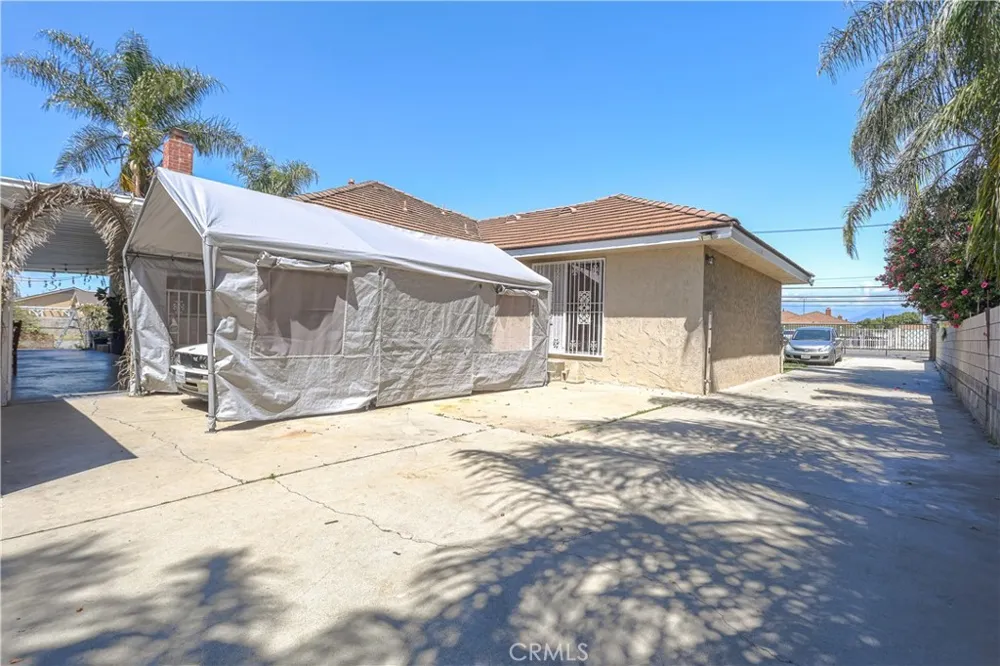 527 W Philadelphia Ontario, CA 91762