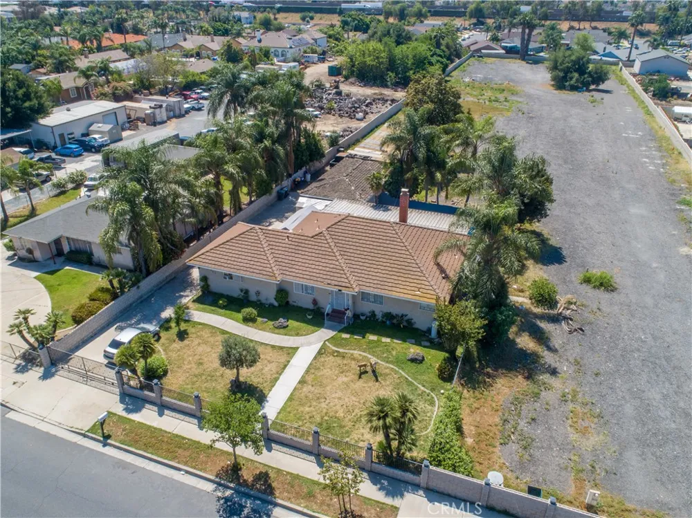 527 W Philadelphia Ontario, CA 91762