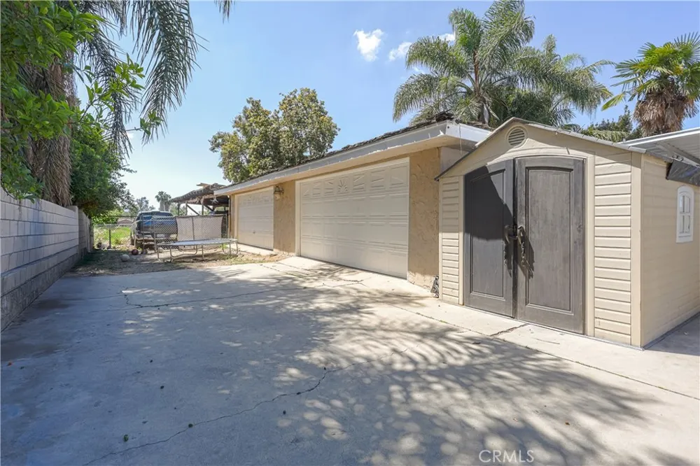 527 W Philadelphia Ontario, CA 91762