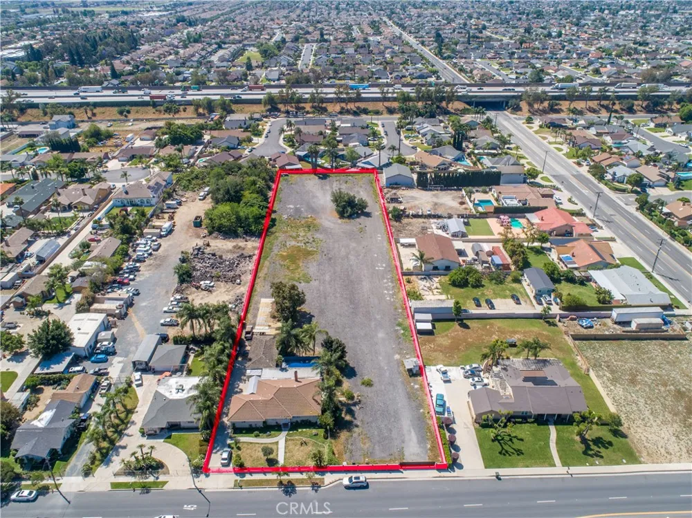 527 W Philadelphia Ontario, CA 91762