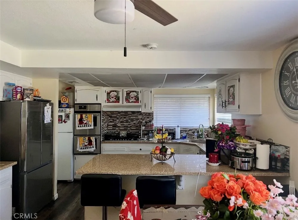 527 W Philadelphia Ontario, CA 91762