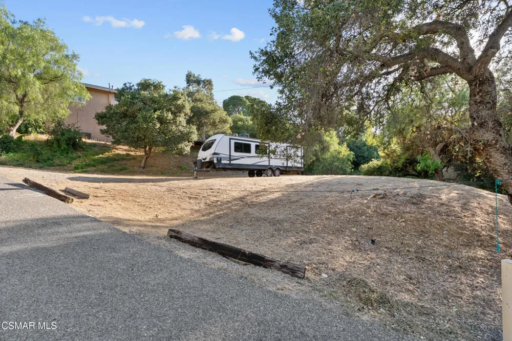 375 Acacia Lane Newbury Park, CA 91320