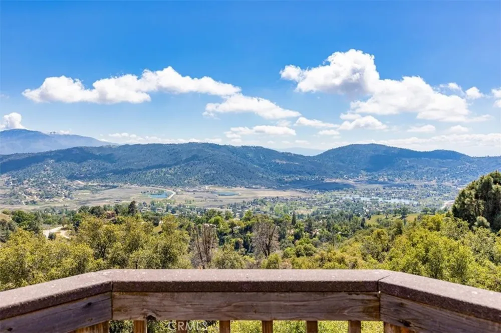 25250 Deertrail Tehachapi, CA 93561