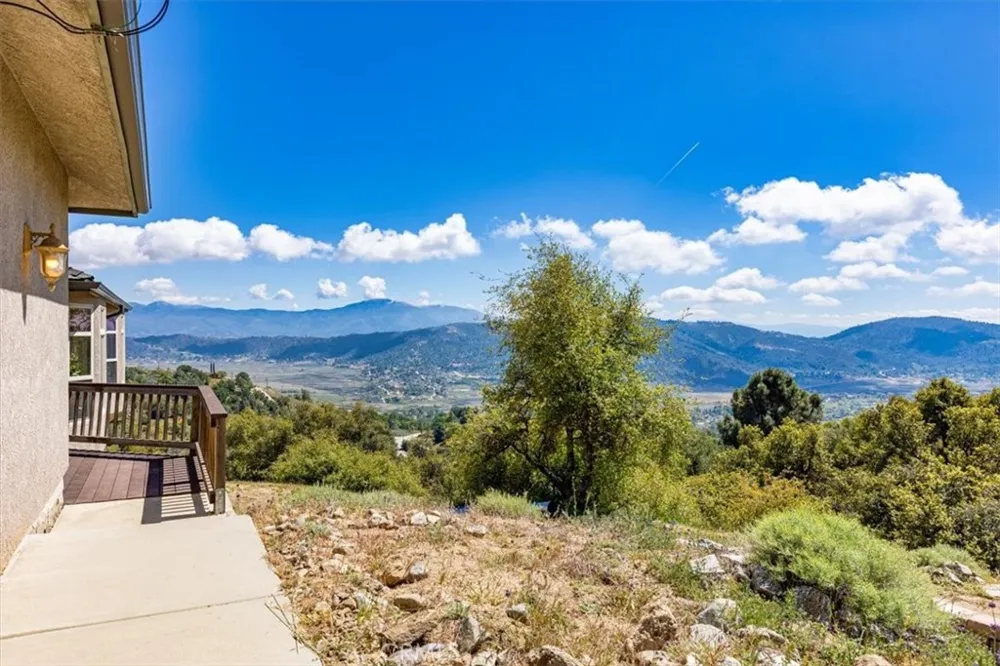 25250 Deertrail Tehachapi, CA 93561
