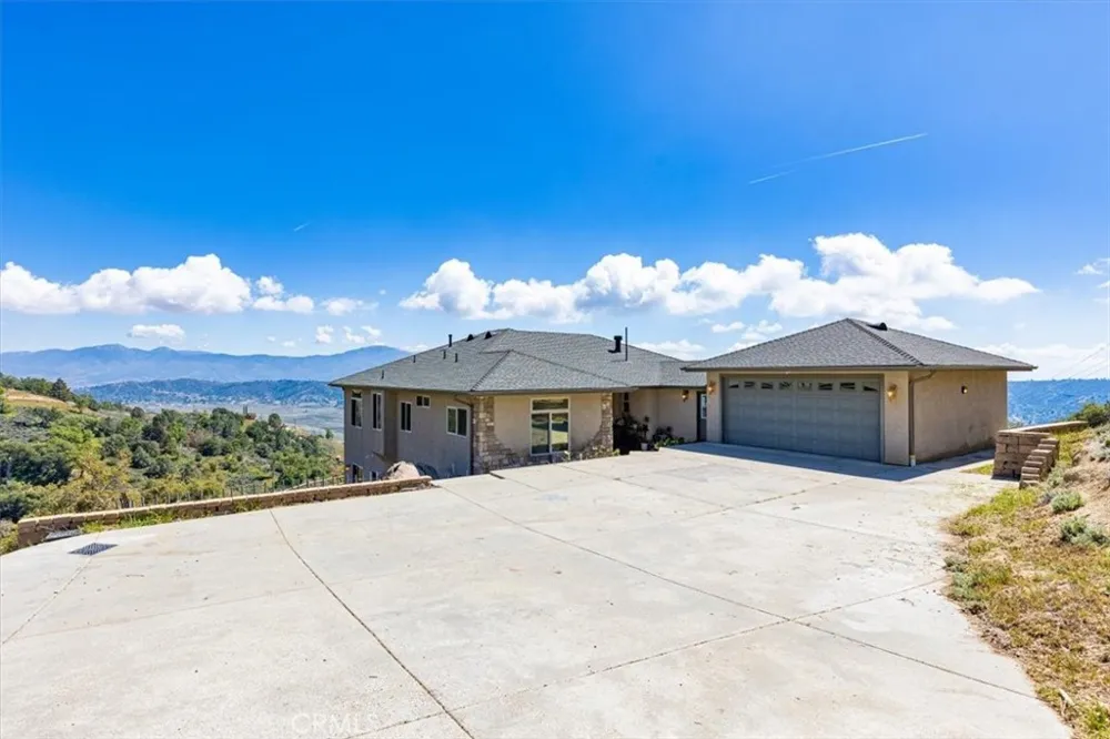 25250 Deertrail Tehachapi, CA 93561