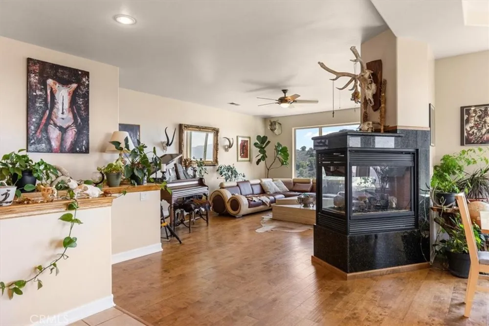 25250 Deertrail Tehachapi, CA 93561