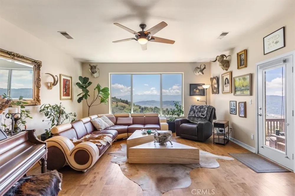 25250 Deertrail Tehachapi, CA 93561