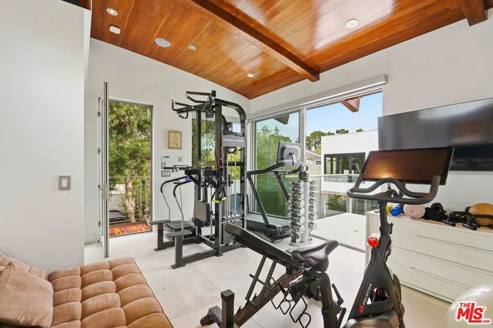 624 23rd Street Santa Monica, CA 90402