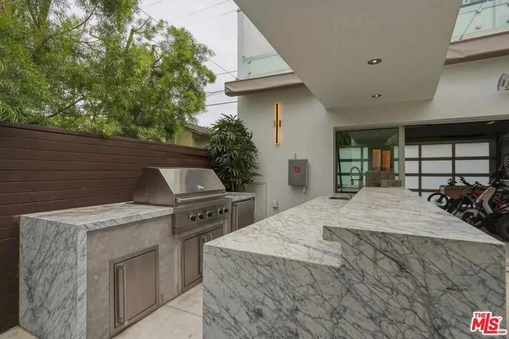 624 23rd Street Santa Monica, CA 90402