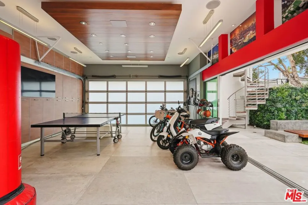 624 23rd Street Santa Monica, CA 90402
