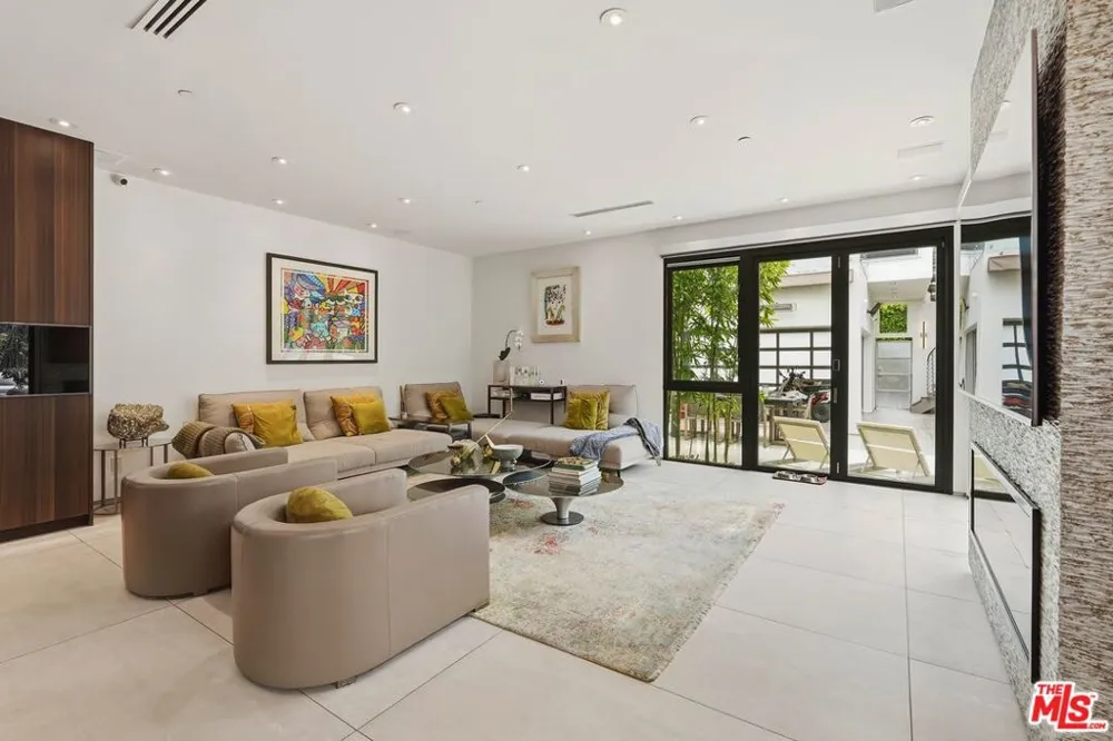 624 23rd Street Santa Monica, CA 90402