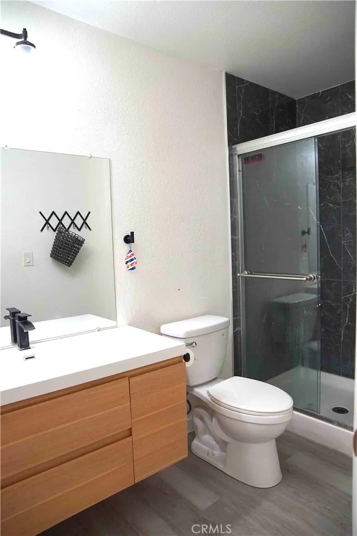 1021 W Bishop #212/I Santa Ana, CA 92703