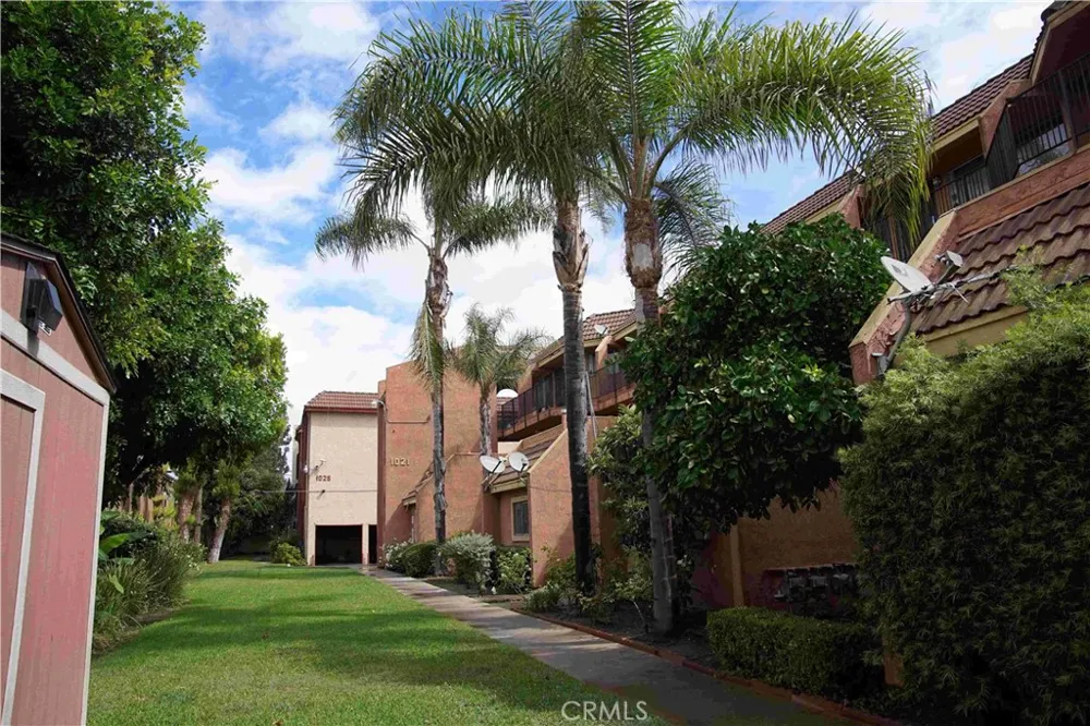 1021 W Bishop #212/I Santa Ana, CA 92703