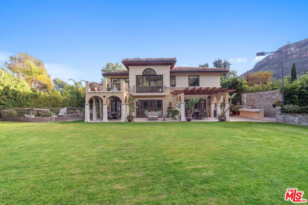 17771 Calle De Palermo Pacific Palisades, CA 90272