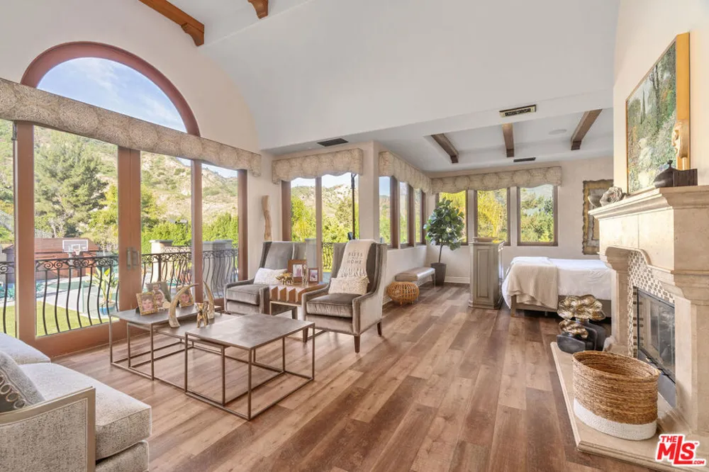 17771 Calle De Palermo Pacific Palisades, CA 90272
