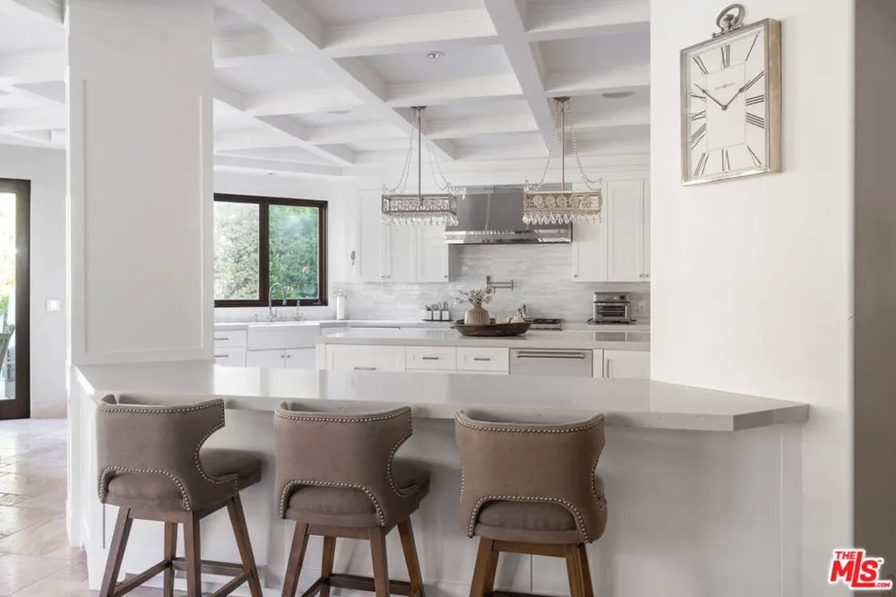17771 Calle De Palermo Pacific Palisades, CA 90272