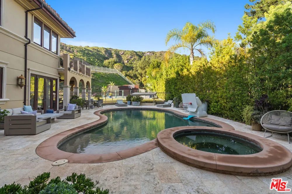 17771 Calle De Palermo Pacific Palisades, CA 90272