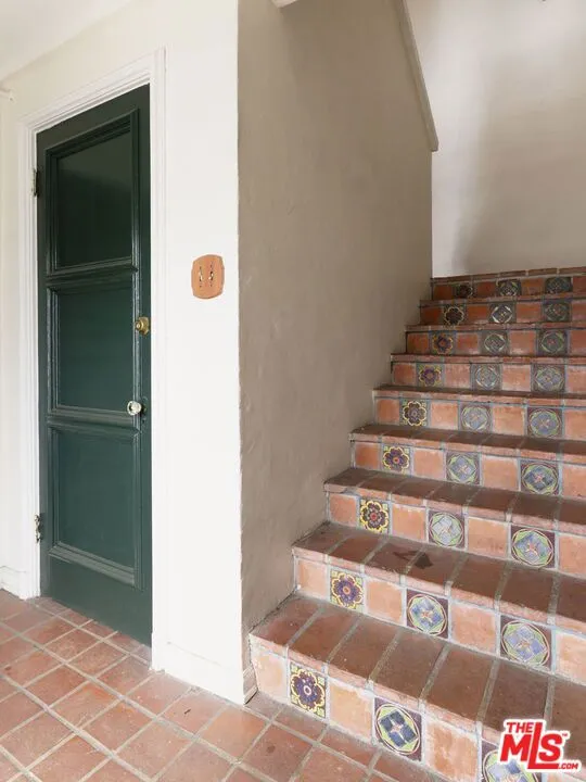 6366 Orange Street Los Angeles, CA 90048