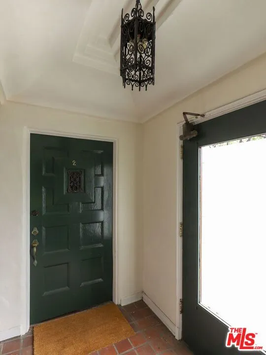 6366 Orange Street Los Angeles, CA 90048