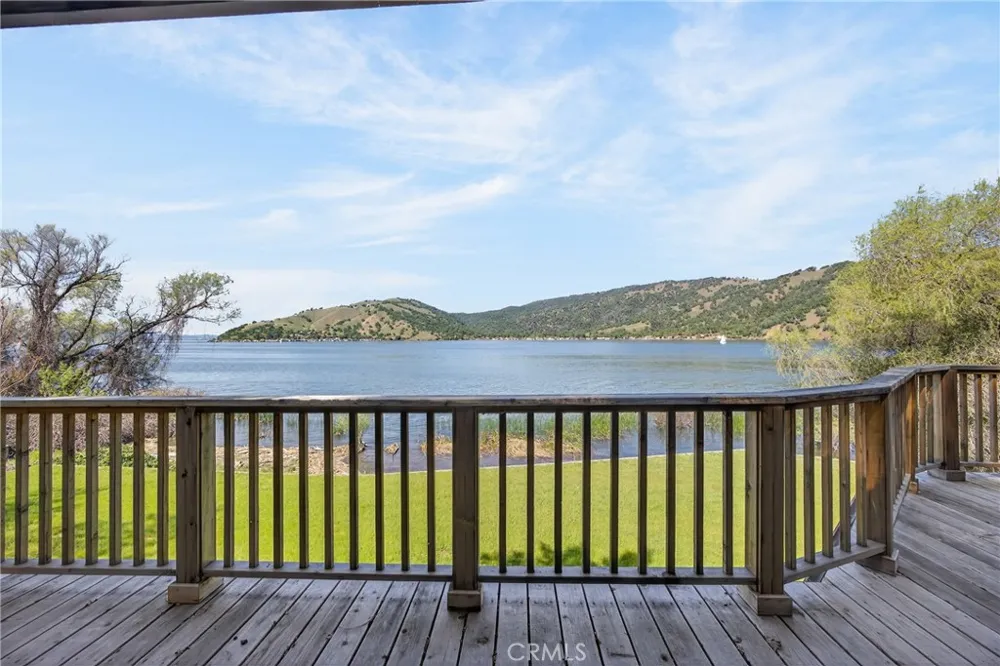 8266 Peninsula Kelseyville, CA 95451