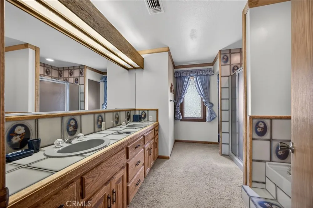 8266 Peninsula Kelseyville, CA 95451